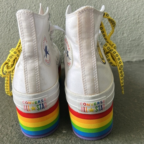 Converse  X Miley Cyrus Pride Platform Happy Hippie Chuck Taylor All Star Shoes - Picture 6 of 14